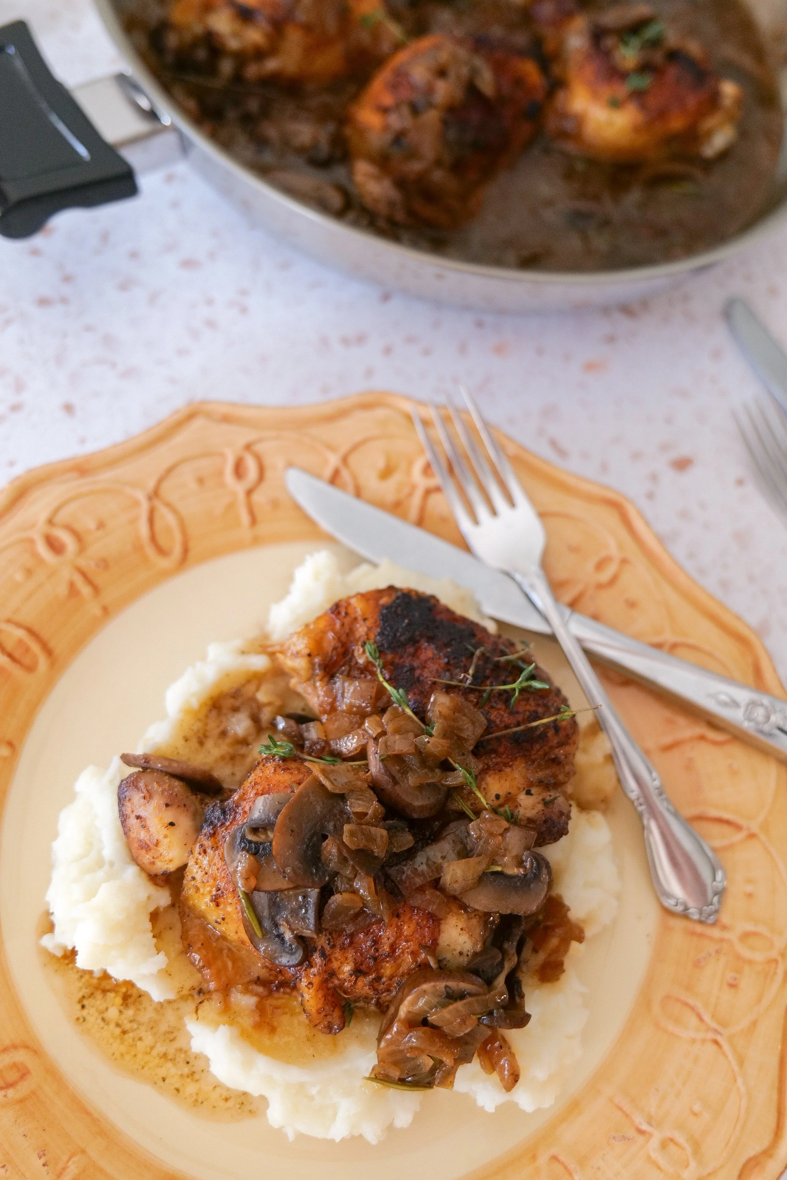 Juicy chicken thighs topped with sweet caramelized onions and sautéed mushrooms.
