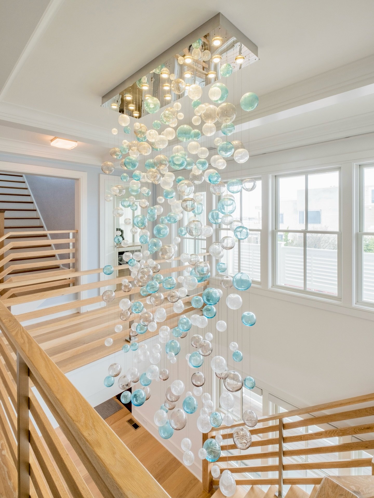 Lighting is the jewelry of a home ✨adding sparkle, depth, and personality, while also serving a purpose. From task lighting that supports daily living, to ambient layers that set the mood, and statement fixtures that anchor a space, thoughtful lighti