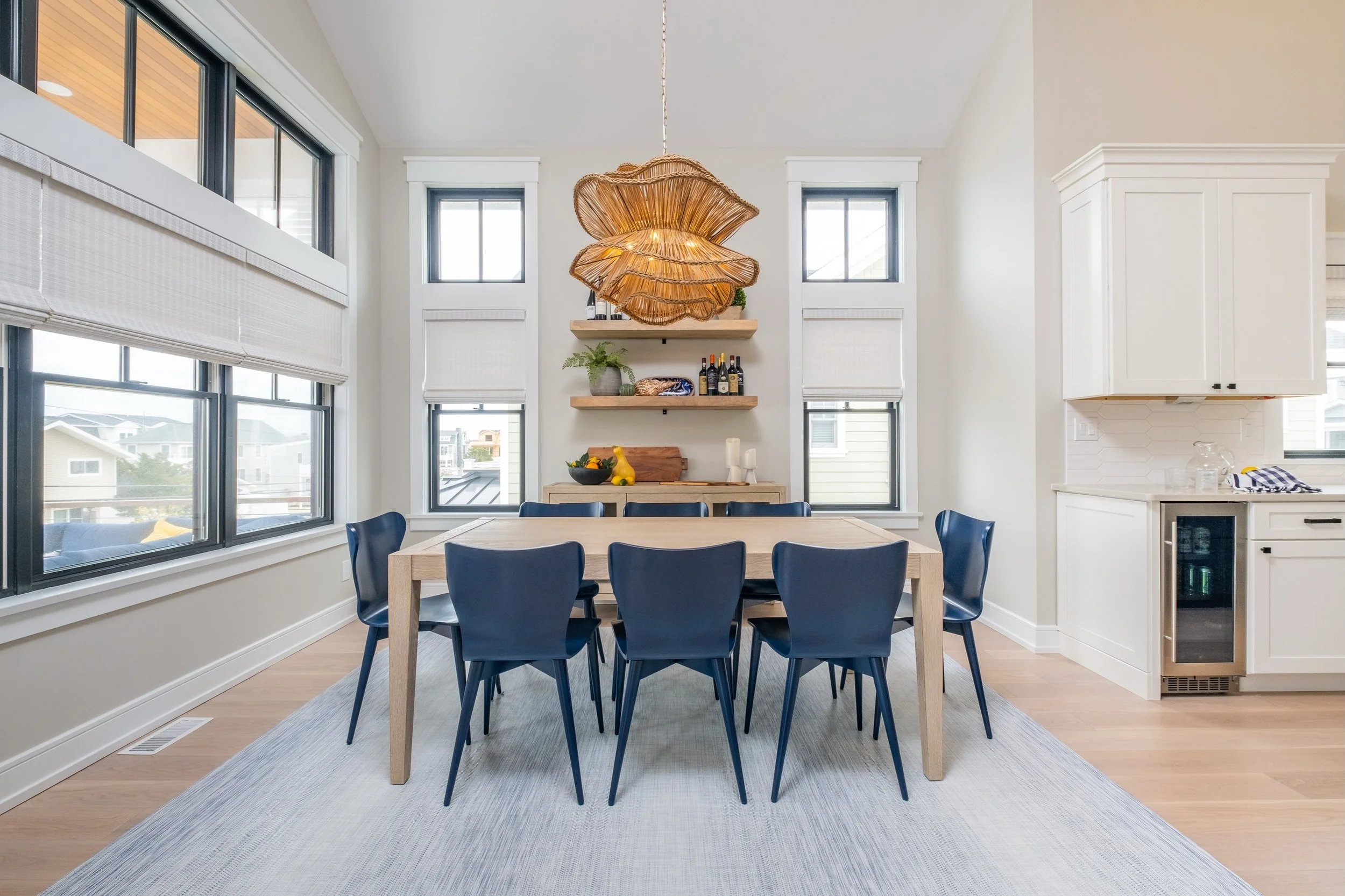 Clean lines, coastal light, and a statement moment ✨ Where modern dining meets effortless beach house living 🌊