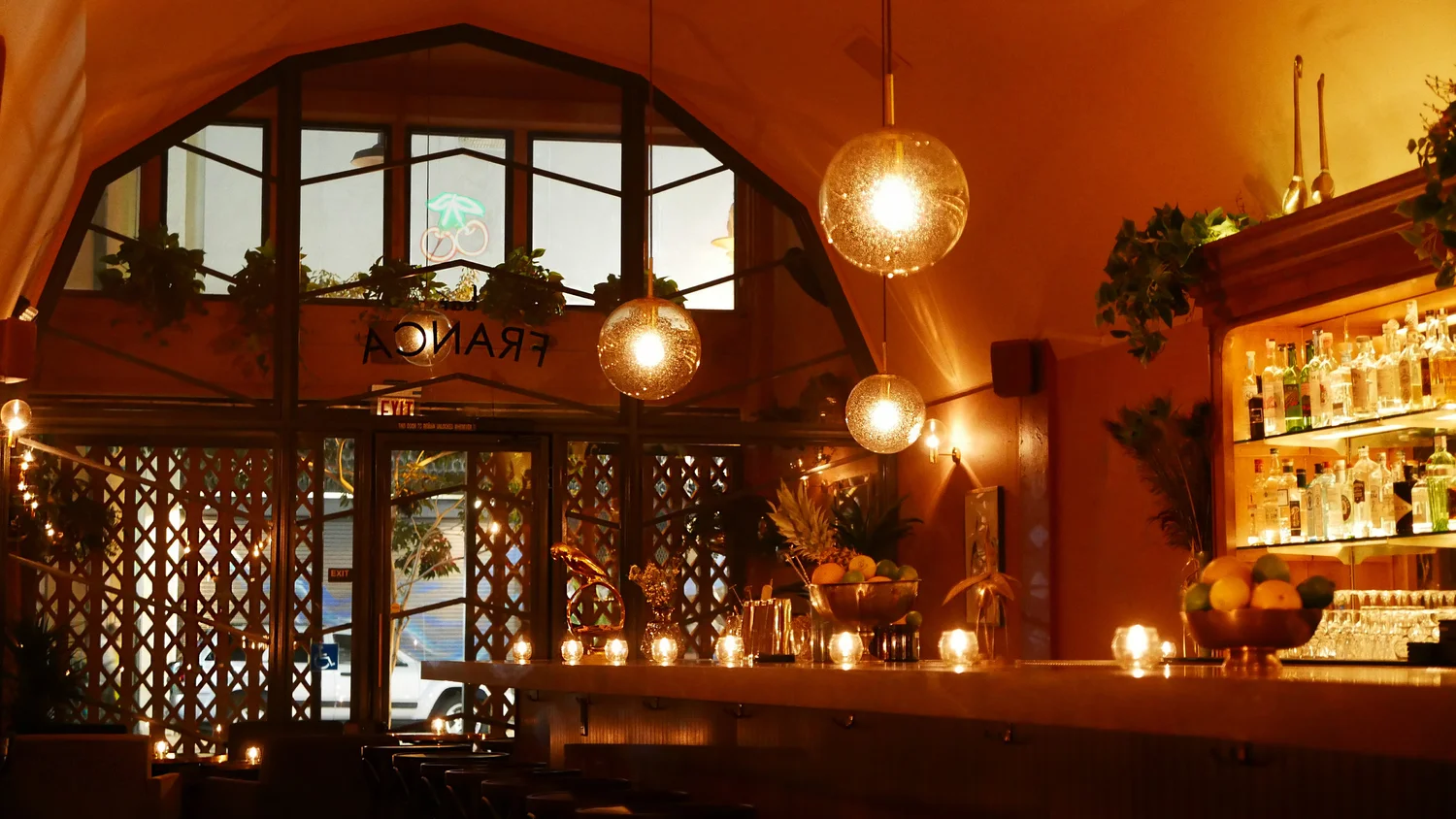 Bar photo 1