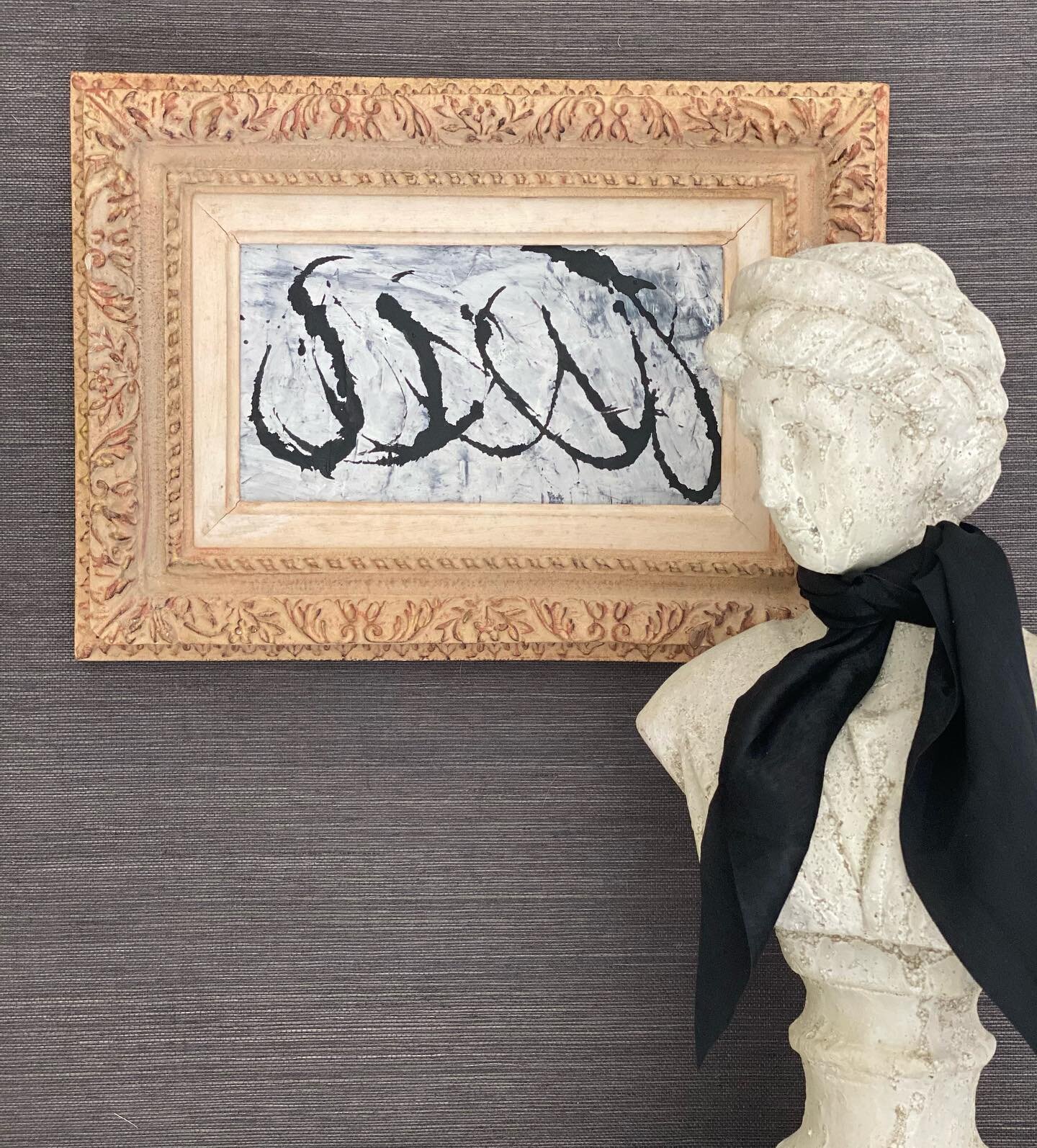 When I wear a silk scarf I never feel so definitely like a woman, a beautiful woman&rdquo;~ Audrey Hepburn 🖼 #abstractart #art #vintageframe #comingsoon