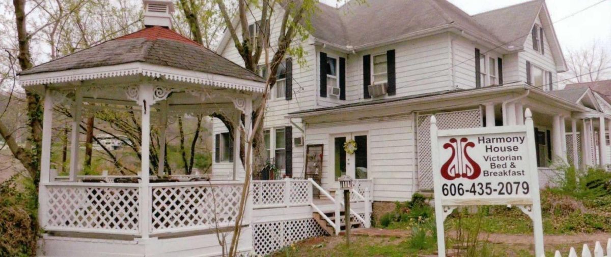 harmonyhouse.jpg