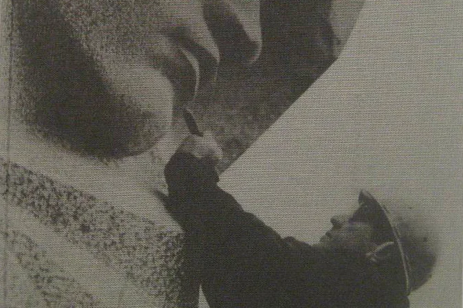 Sculptor Lev Kerbel at work
