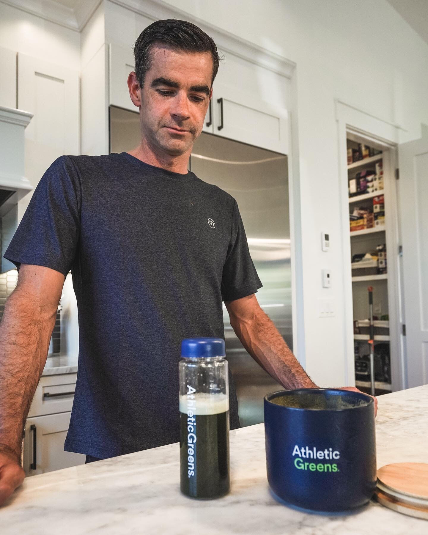 Every morning I have my @athleticgreens and every morning I get perplexed: how do they get so many vitamins, minerals and micronutrients into one scoop?  And how does it actually taste good?! Doesn&rsquo;t make sense.  Mind is blown! 🤯 #morningrouti
