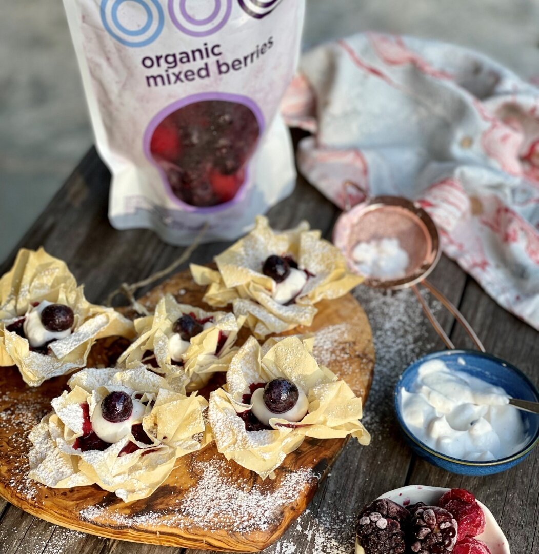 A beautifully light way to enjoy a rather decadent treat. Richly flavoured mixed berries are matched with smooth, creamy vanilla yoghurt... nesting in delicate filo with just a dusting of icing sugar. And don't they look gorgeous! Well done and thank