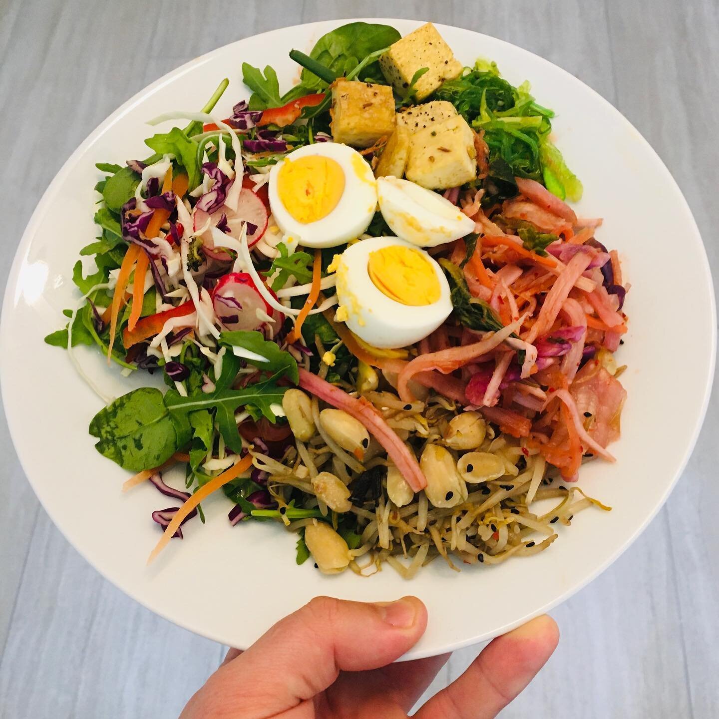 C-Hop Dinner Drops! Calorie controlled dishes, tailored nutrition plans and meal planning and advice. Tasty food to your door! #crickethopfood #homecooking #healthyfoods #stayathome #nutritioncoach #healthylifestyle