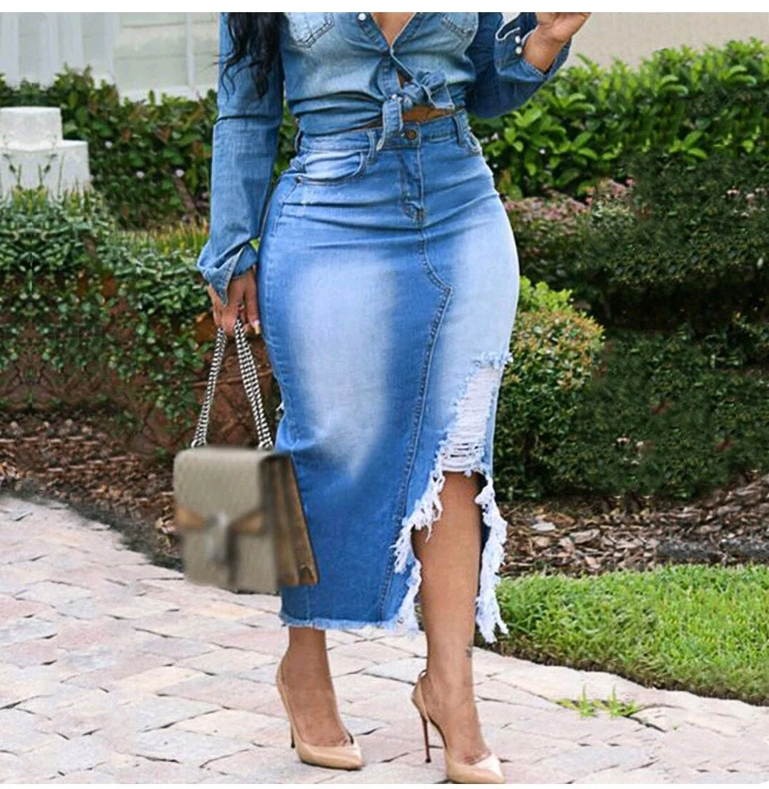 Plus-Size Distressed Denim Long Skirt - Comfortable and Stylish