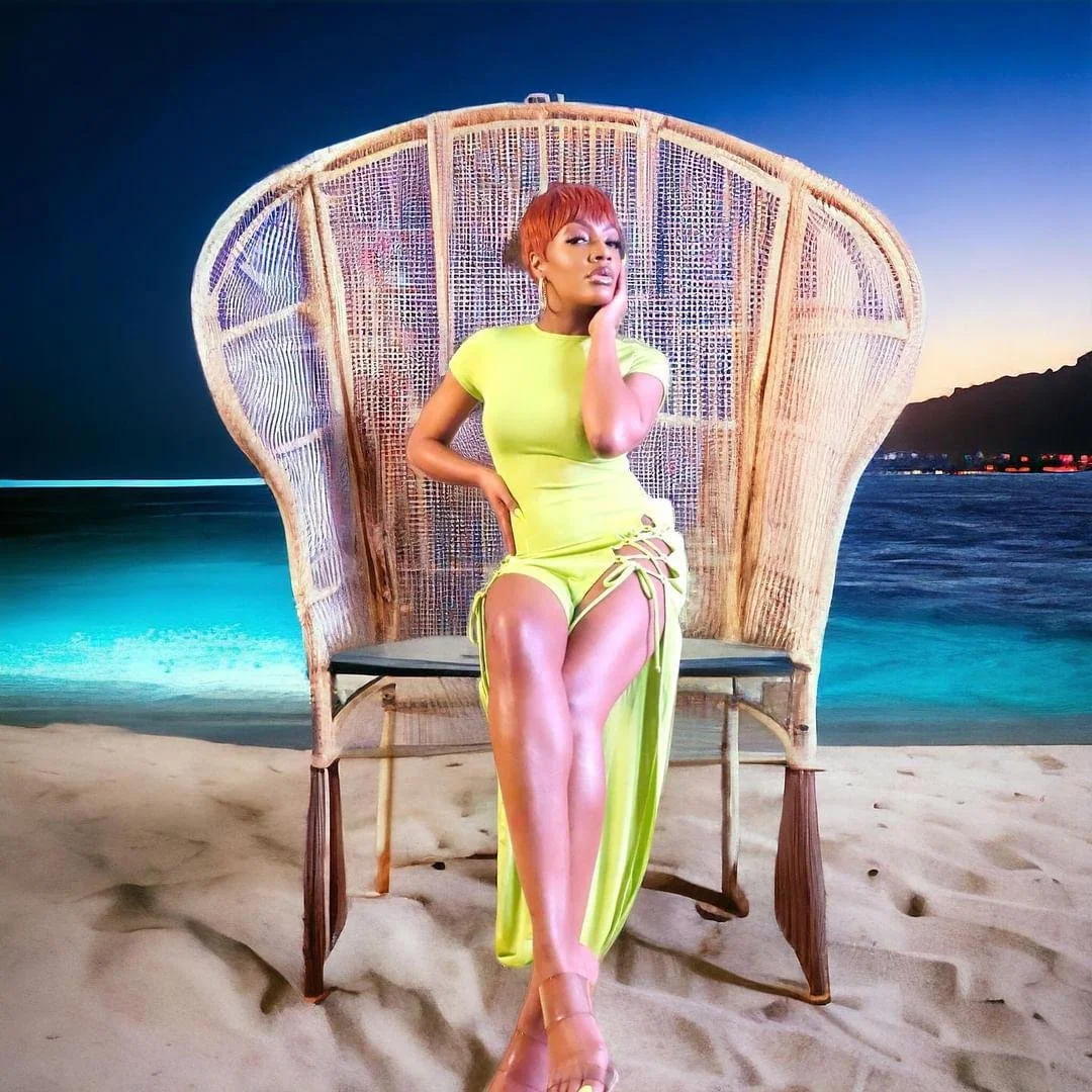 She Bad Dress