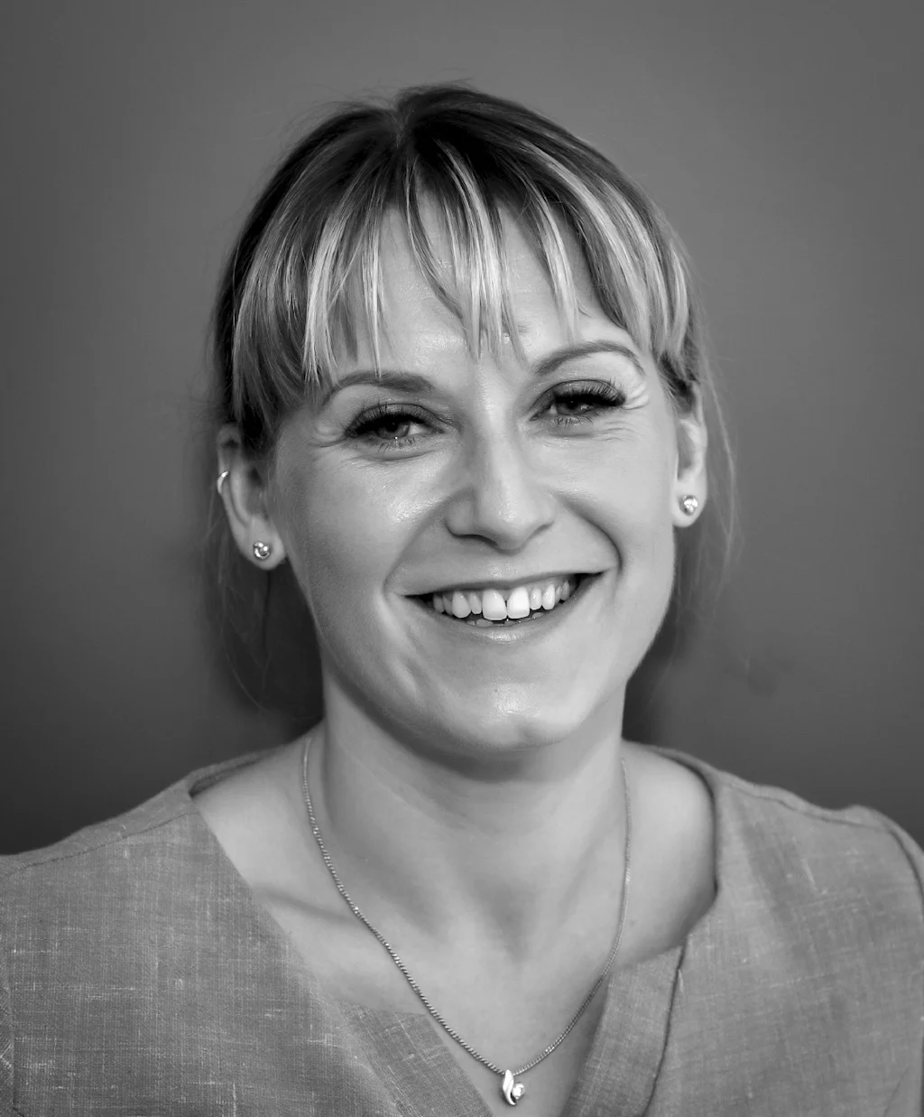 Emma Scott - Salon Manager / Therapist Emma has worked, full time, at Anne Marie's for over 3 years. She came to Anne Marie's in 2015, following a career change, to help develop the business and manage the day-to-day running of the salon. Emma is also now a fully qualified therapist. BA (Hons) VTCT Level 3 Beauty Therapy VTCT Level 2 Beauty Therapy Additional: Jessica GELeration Certificate Caflon Ear Piercing Certificate CACI Ultra Microcurrent Certificate CACI Ultra Skin Rejuvenation Certificate LVL Enhance Lashes Technician Certificate - Nouveau Lashes Classic Eyelash Extensions Certificate - London Lash Pro Advanced Technique - Russian Volume Eyelash Extensions Certificate - London Lash Pro