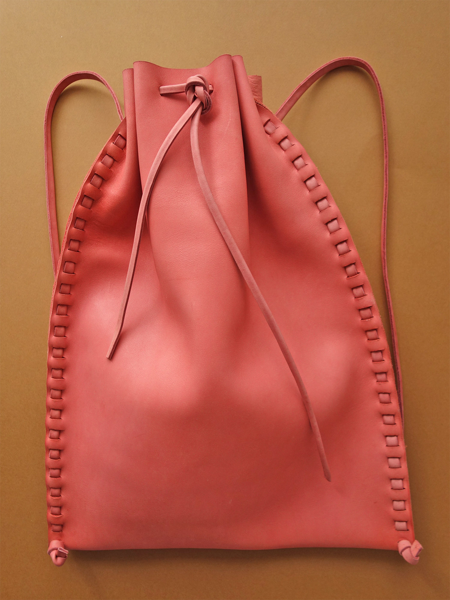 Liodebruin_Leather_drawstringbag_02.jpg