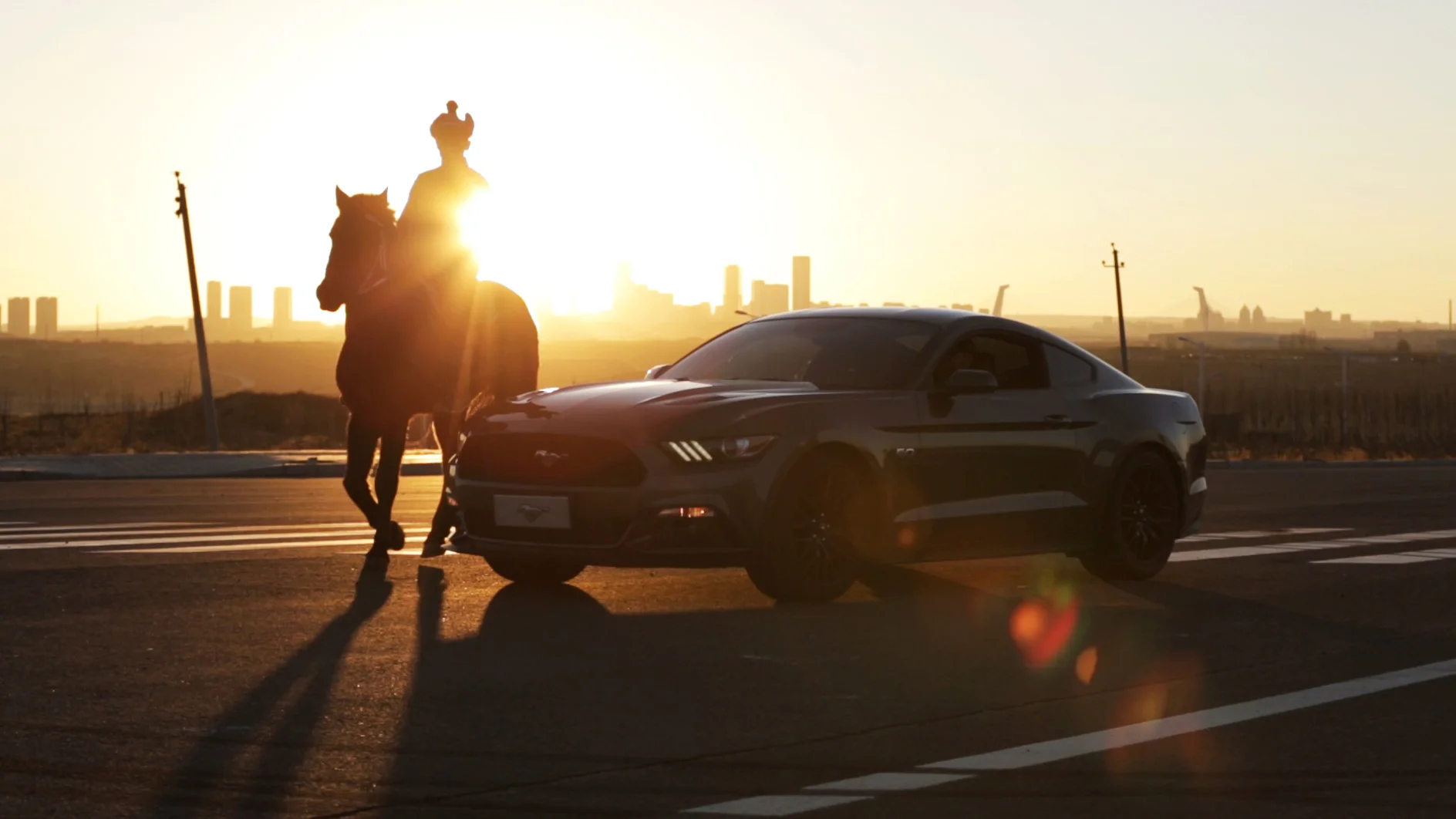 ORDOS_Mustang Thumb_plain.jpg