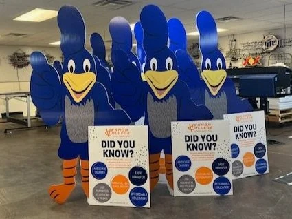  Vernon College Standees 