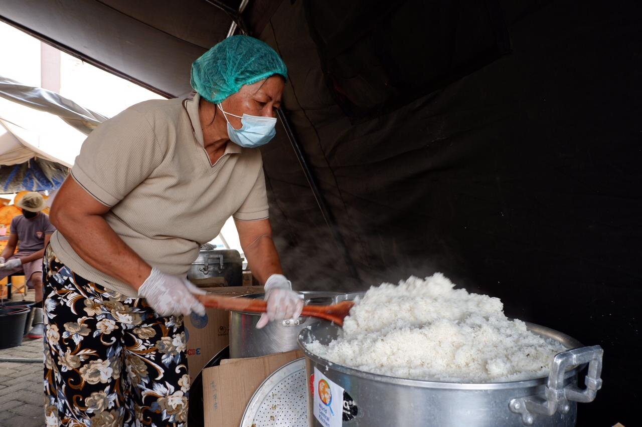 80,000 meals following 6.2-magnitude earthquake in Mamuju, Indonesia