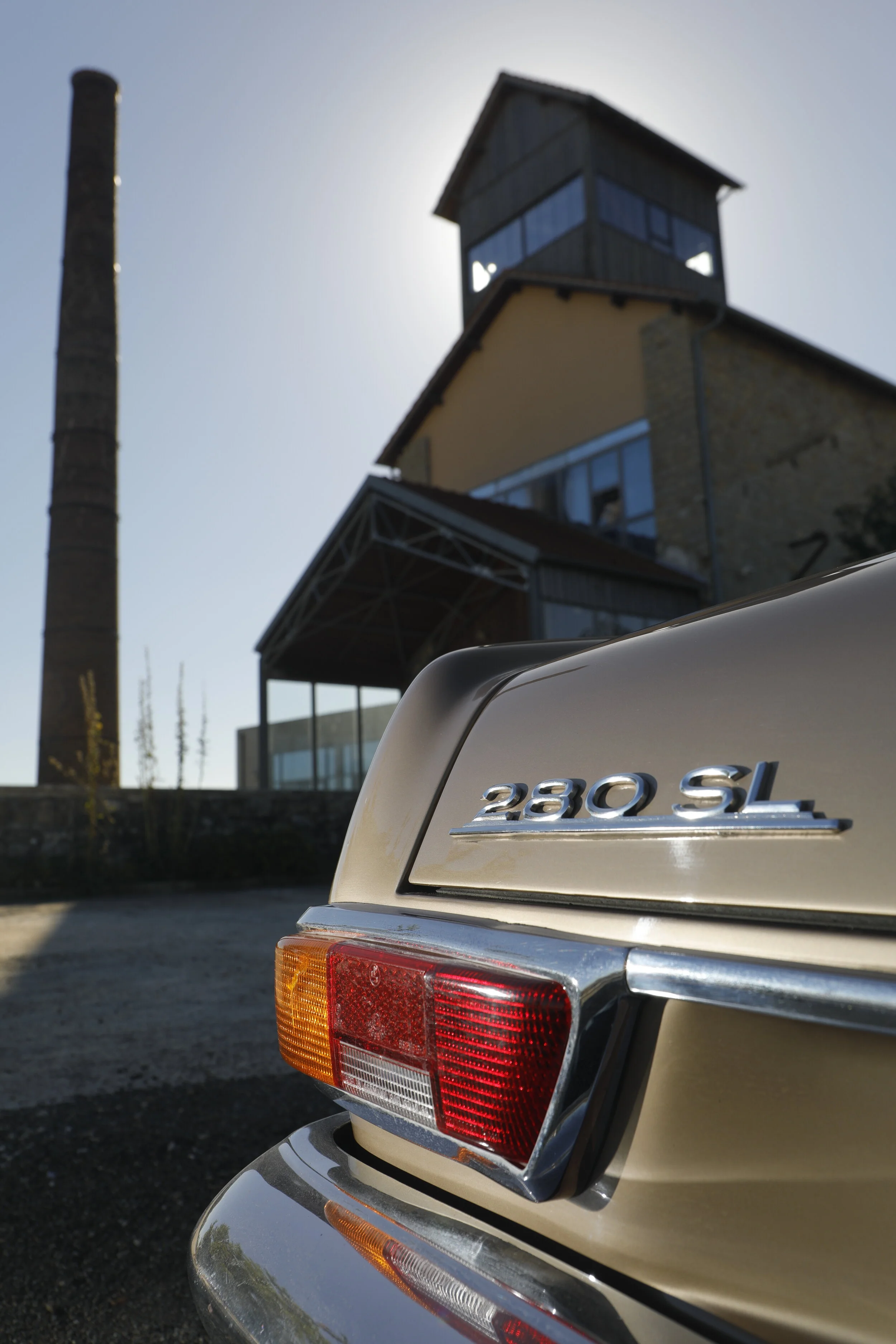 Mercedes 280 SL Pagode_Feux arrière gauche.JPG
