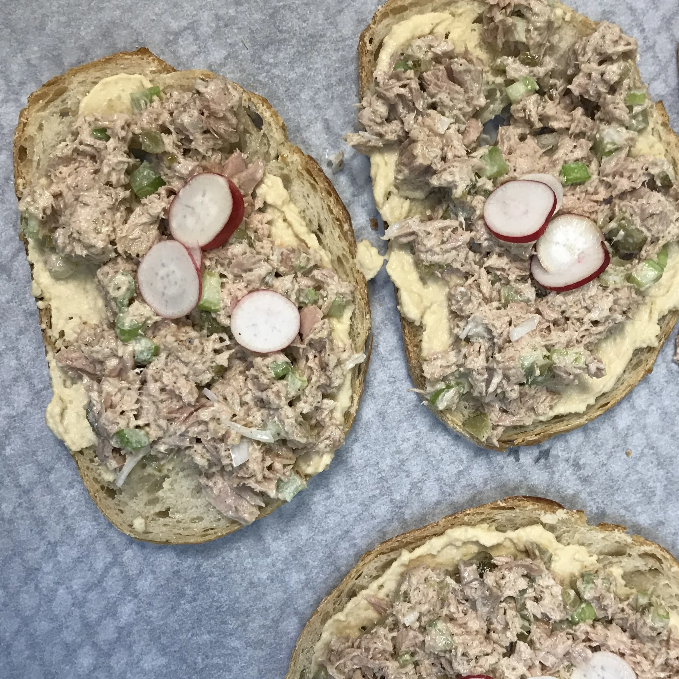 Tuna & Hummus Sandwiches . How Easy Is That? . Week 22