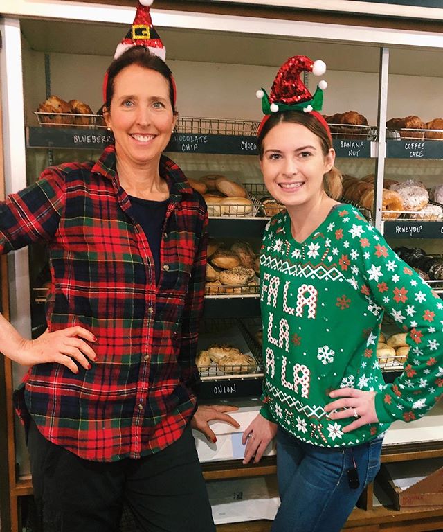 In the spirit today at Pour! Come see us this Christmas Eve💚❤️Open until 1 pm