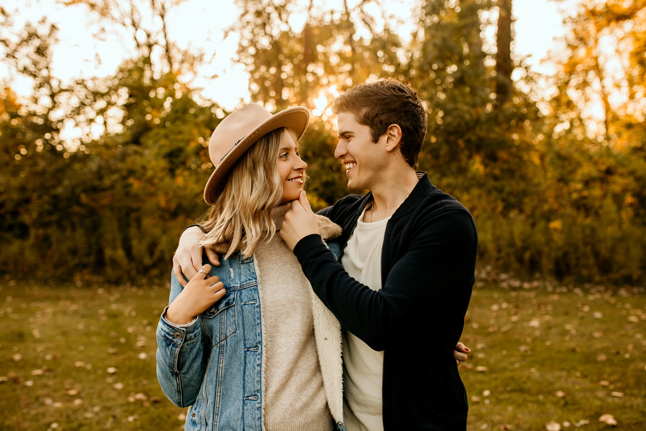 Five Tips For Choosing Rockin Outfits For Your Engagement Session