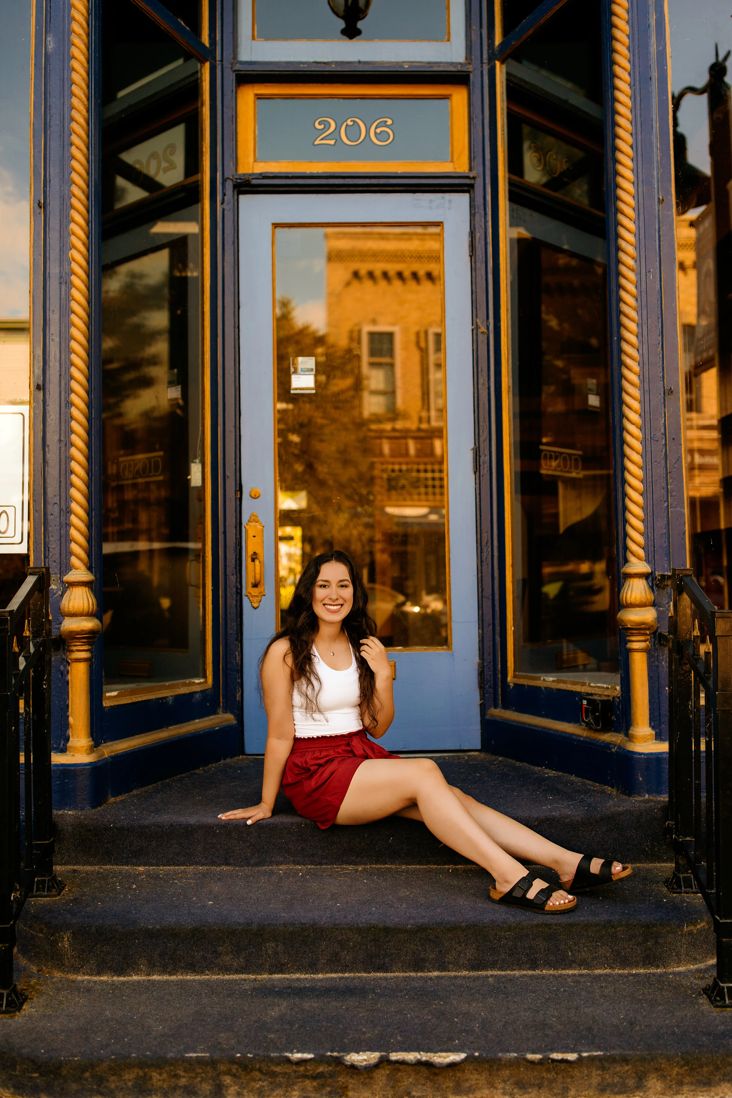 Grand-Haven-Lake-Michigan-Senior-Pictures-Downtown