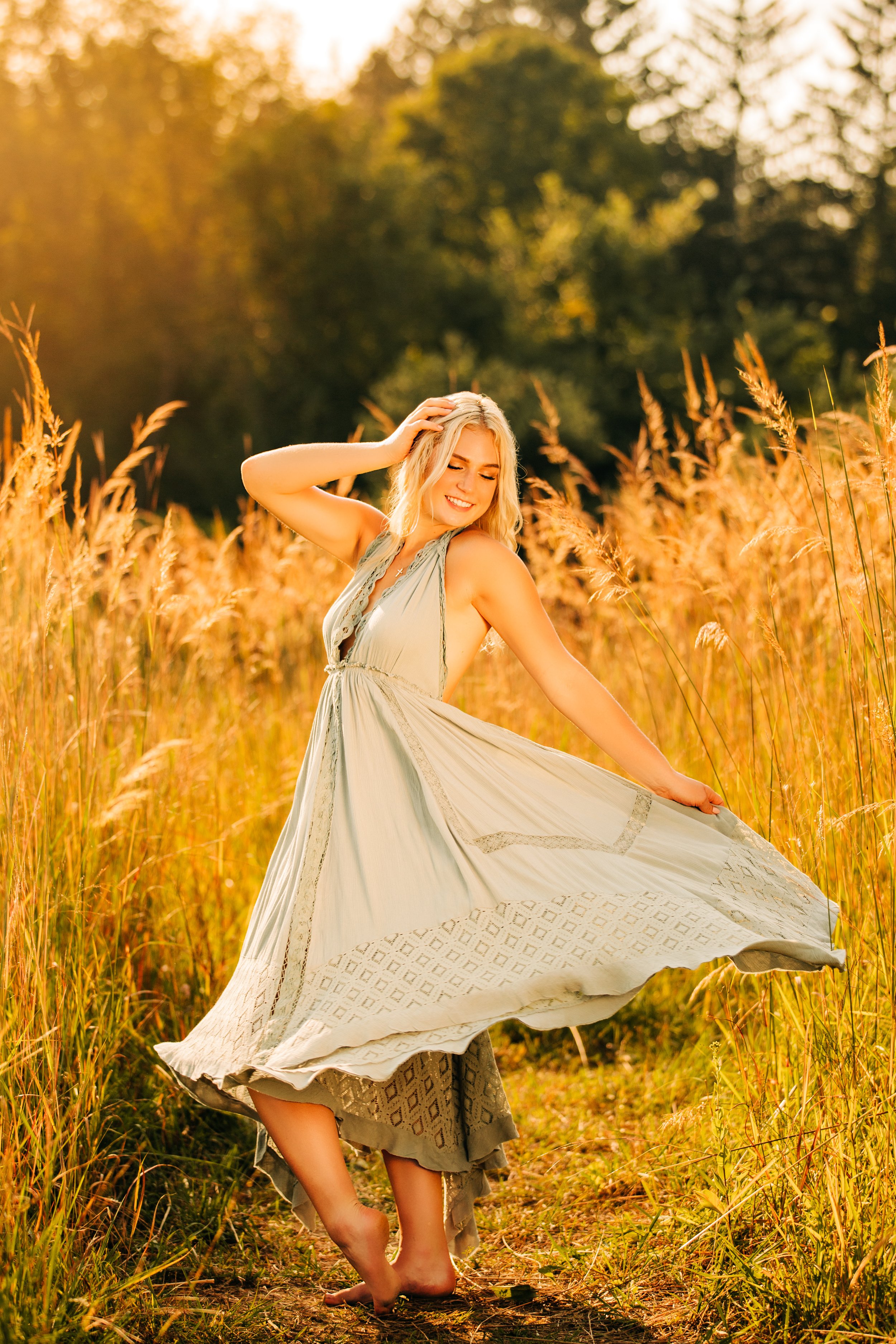 How Many Outfits Should You Bring For Senior Pictures? — Gracefully ...