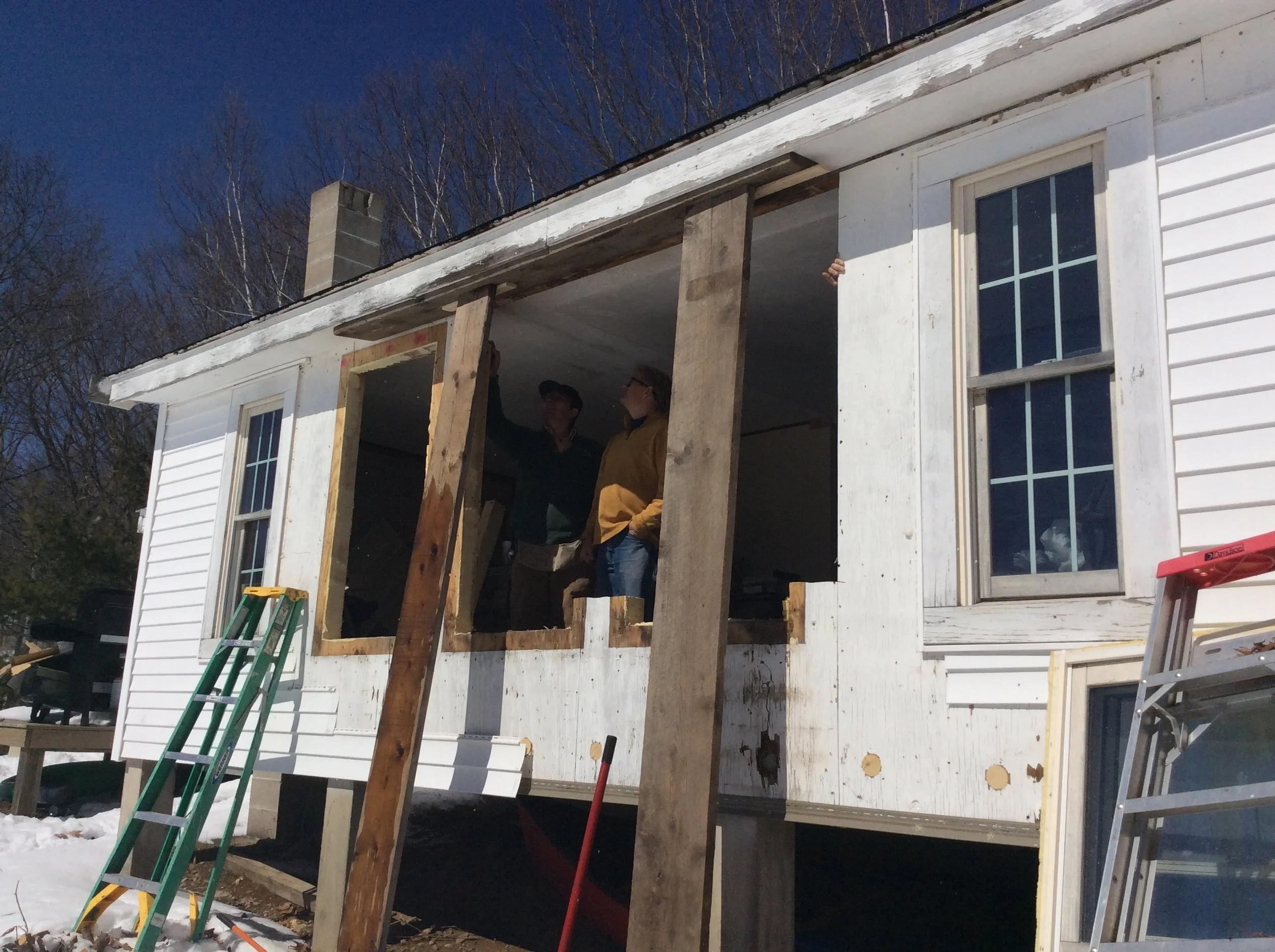 West Newfield: Poorly insulated trailer becomes a high performing tiny home