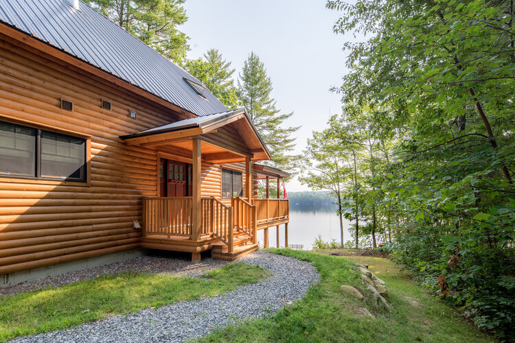 Why Build a Log Cabin Home? - Eastmark Construction