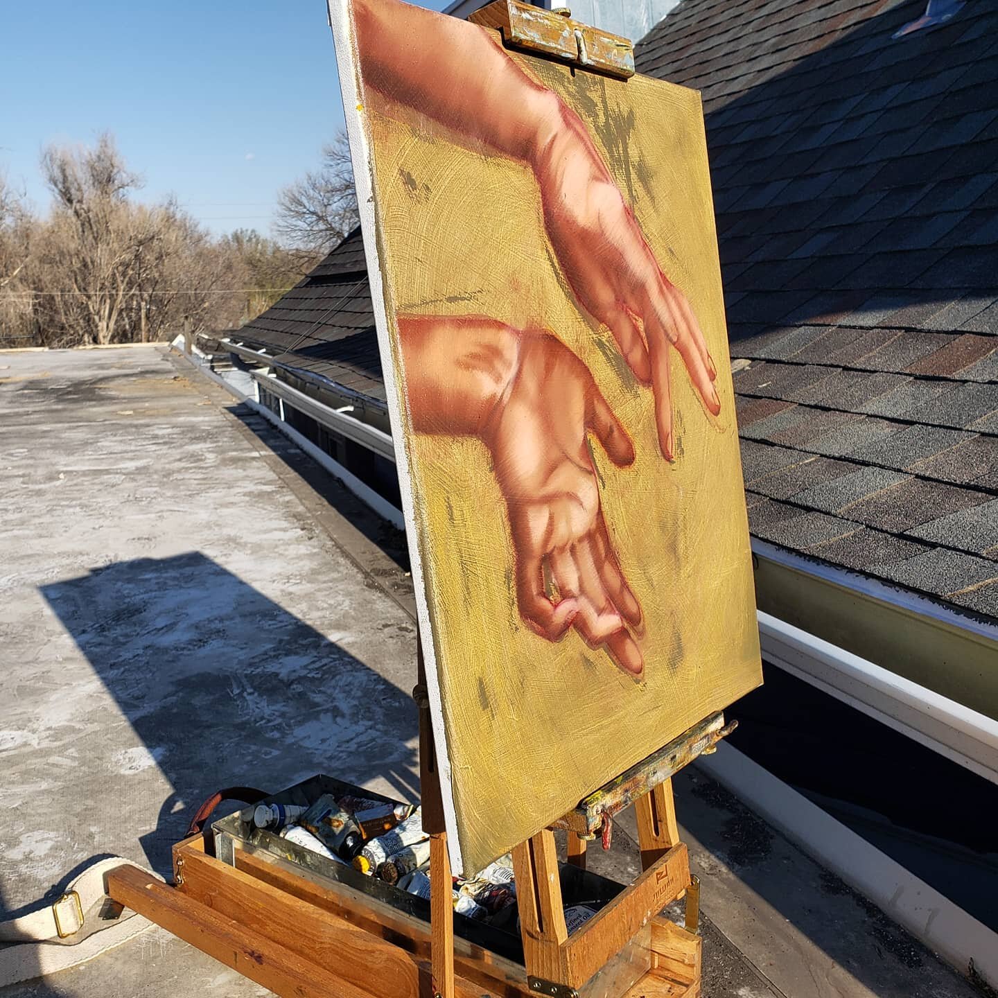 Guerilla roof painting. .
.
.
.
.
.
.
.
#jesspreble #fineart #oilpainting #figurativeart #hands #pleinaire #kinda #coloradoartist