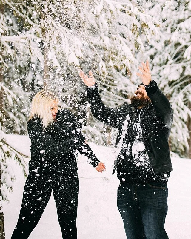 Okay but like.... I really don’t appreciate instagram only allowing me to share 10 photos per post. I could honestly spam you guys with 30 from this session and that still wouldn’t be enough! Lea & Colin are just so freaking cute and