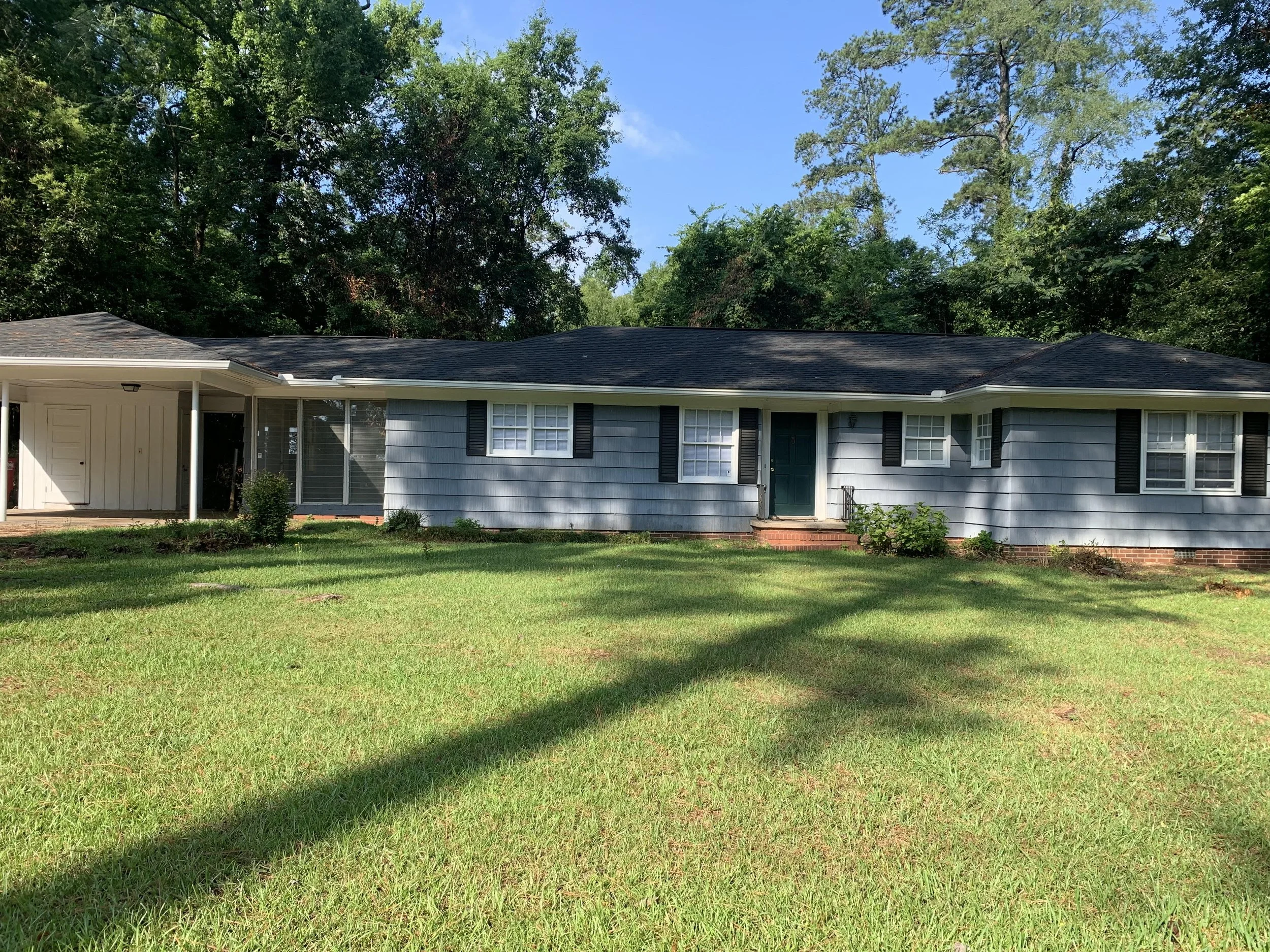 883 Winchester Cir 3/ 2/1550 — Miller Realty Group LLC.