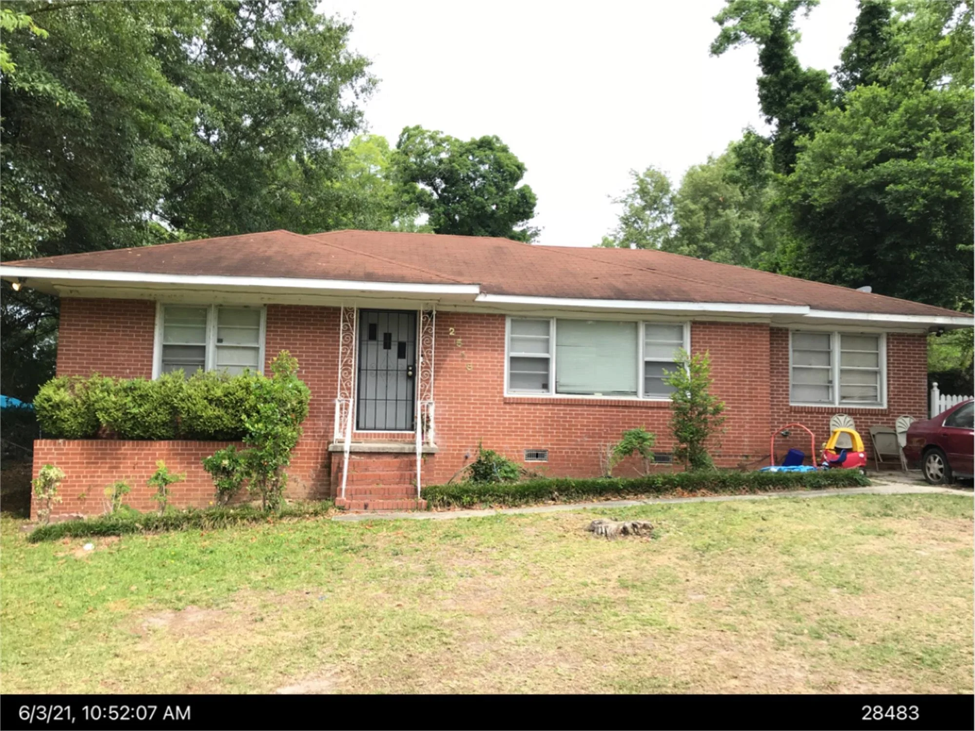2518 Tredway.jpeg