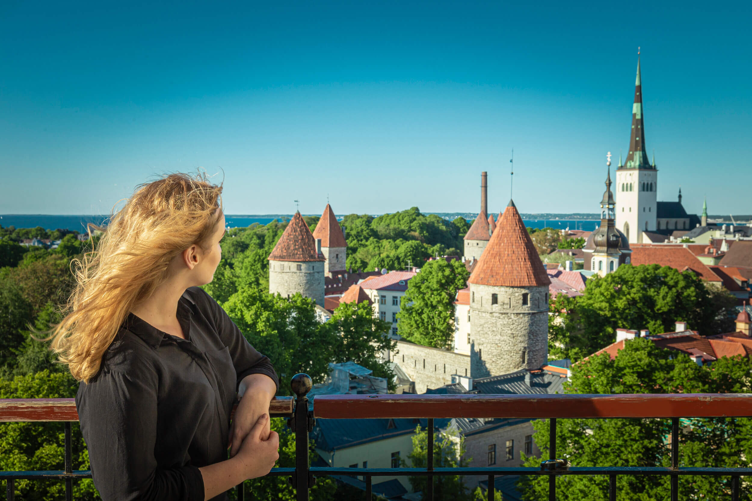 Explore the magic of Tallinn with a unique photoshoot