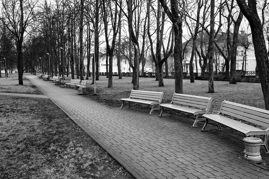 park_benches_daugavpils_uri_foto.jpg