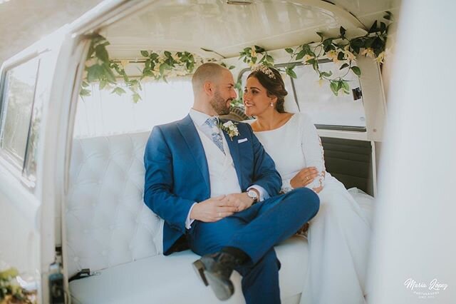 Hoy os dejo esta boda diferente, divertida y con mucho ritmo... David no paraba de bailar y Lorena con su dulzura hacía maravilloso cada momento.  #bodas #bodas2020 #bodasdiferentes #novia #photography #fotografobodas