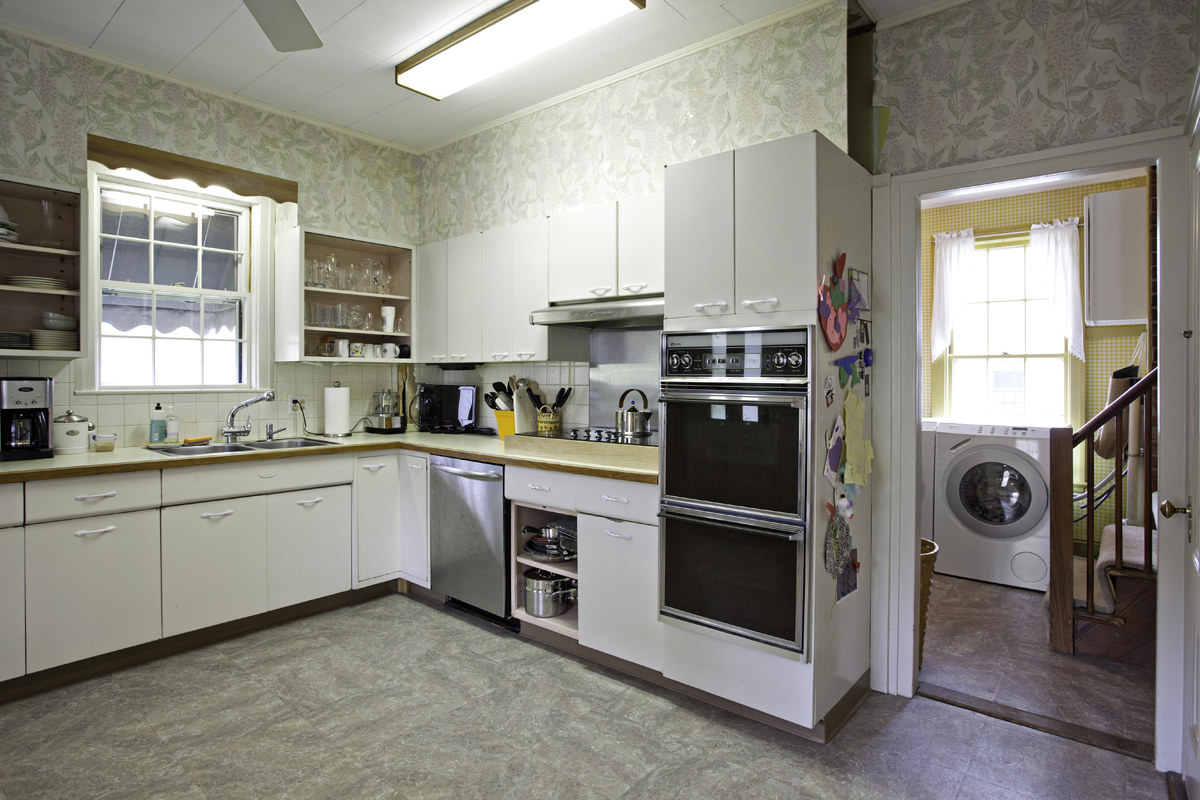 KITCHEN BEFORE, VIEW 1