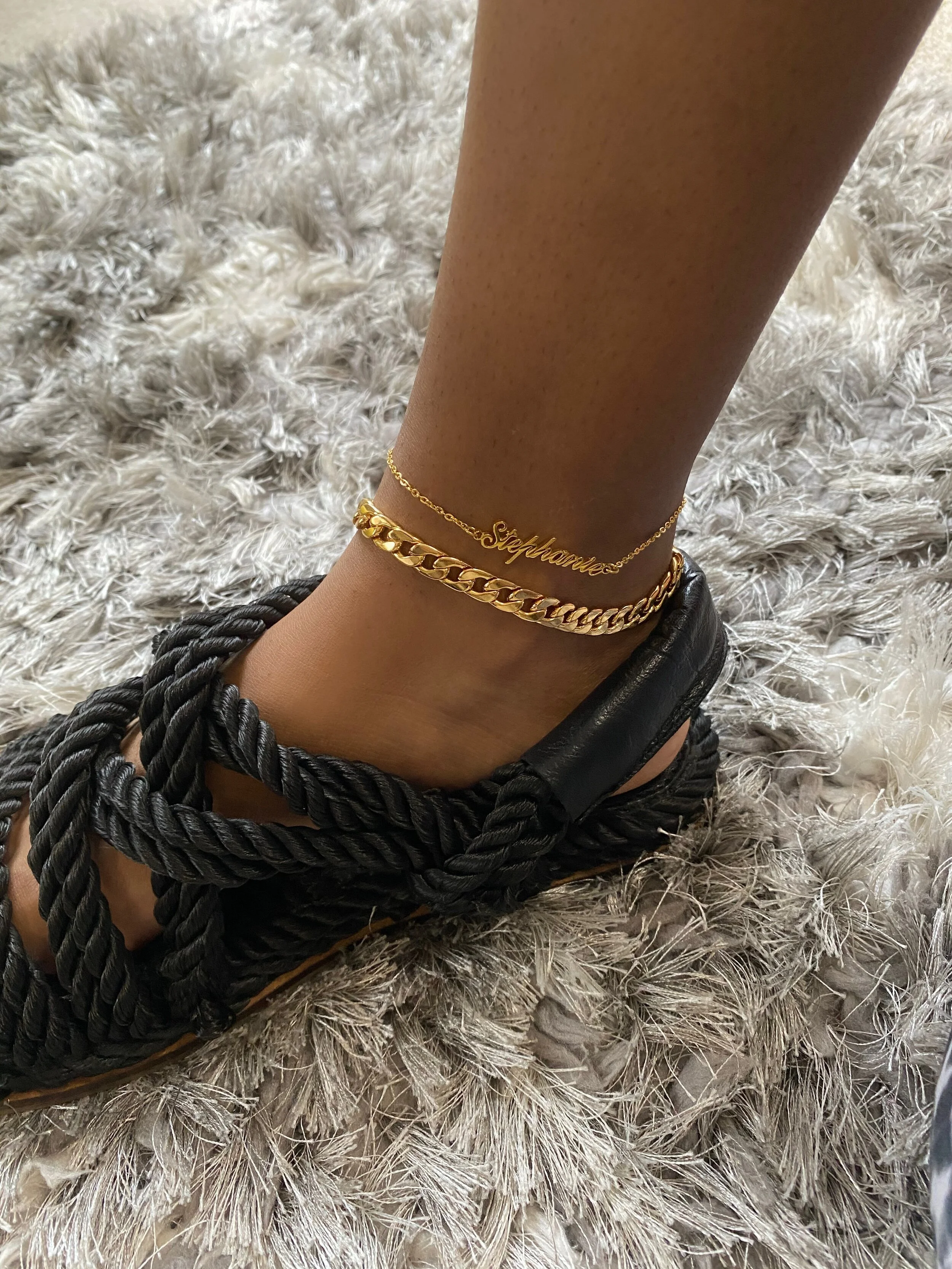 1F5C997F-30AD-48AC-967E-1DFC48FF7773