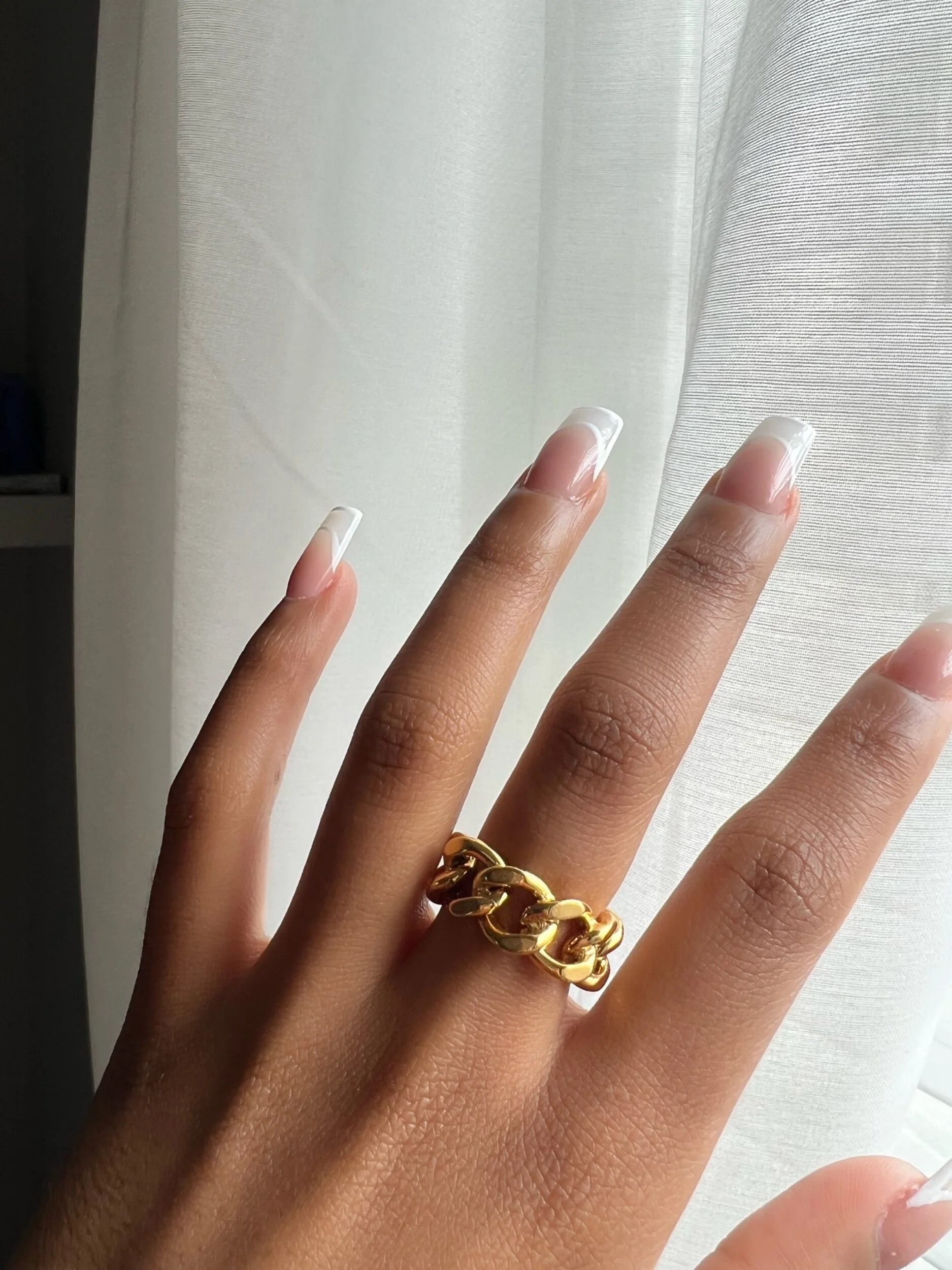 91A34DA5-DAFF-457F-BDE5-D4F7B1E04D15