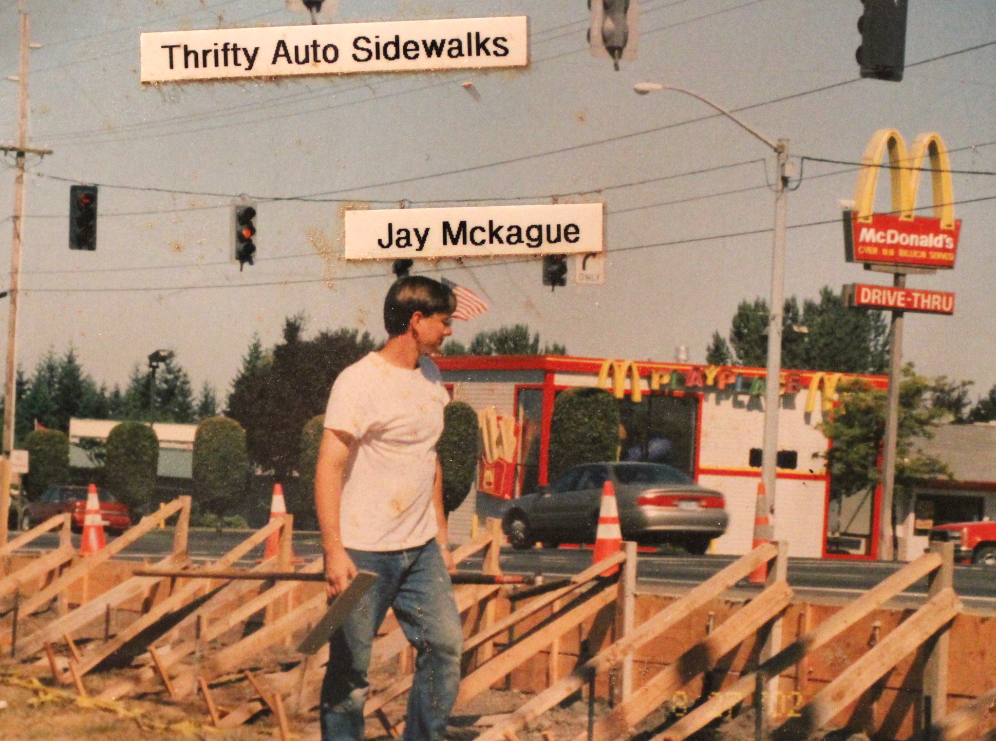 Thrify Auto Sidewalks 2.JPG