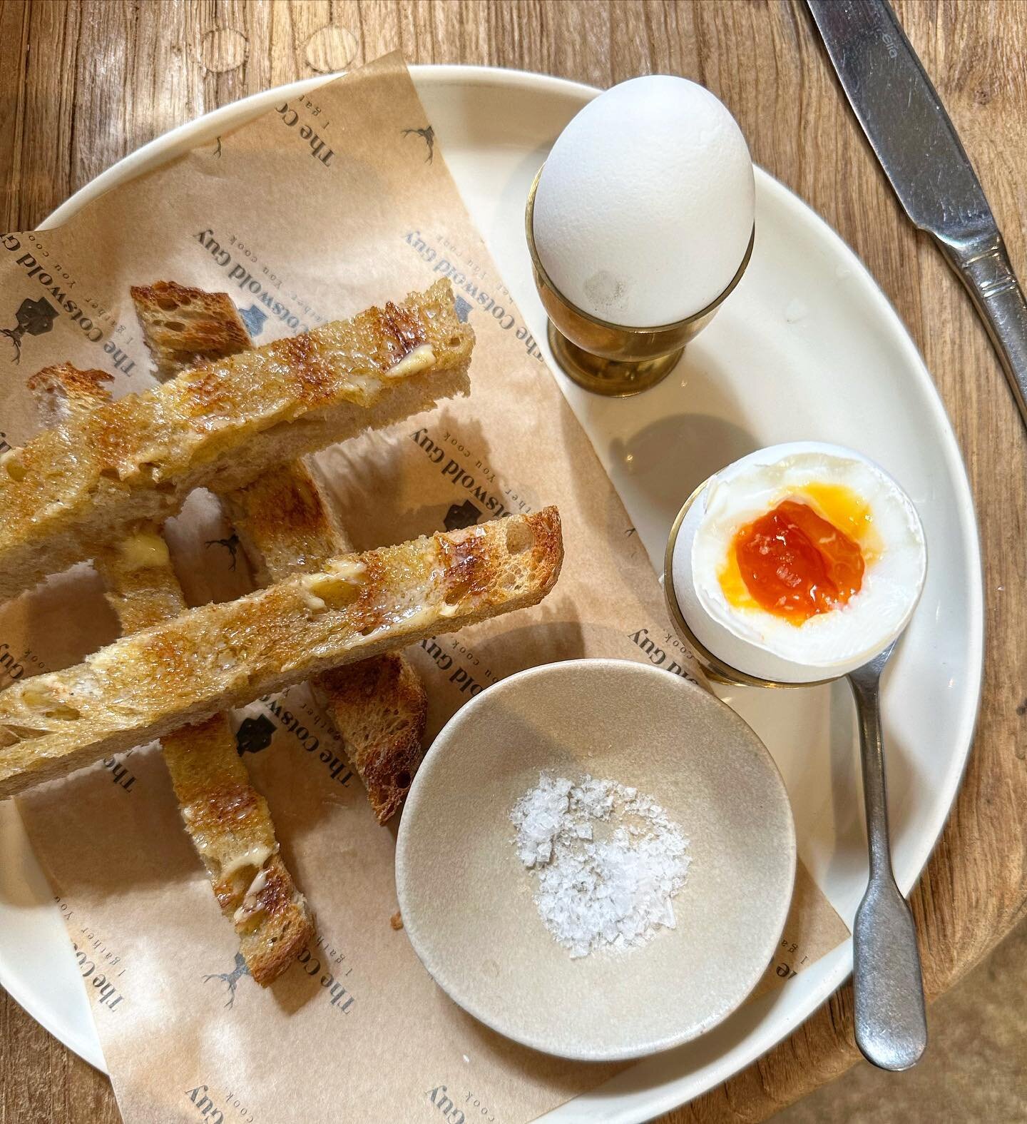 #eggsyourway @thecotswoldguy Breakfast served daily until 12noon, 7 days per week at the Gagingwell location&hellip; 🥚🍳 #runnyyolk #eggandsoldiers #breakfast #brunch #thecotswoldguy