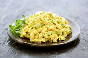 v-EGG-an Salad