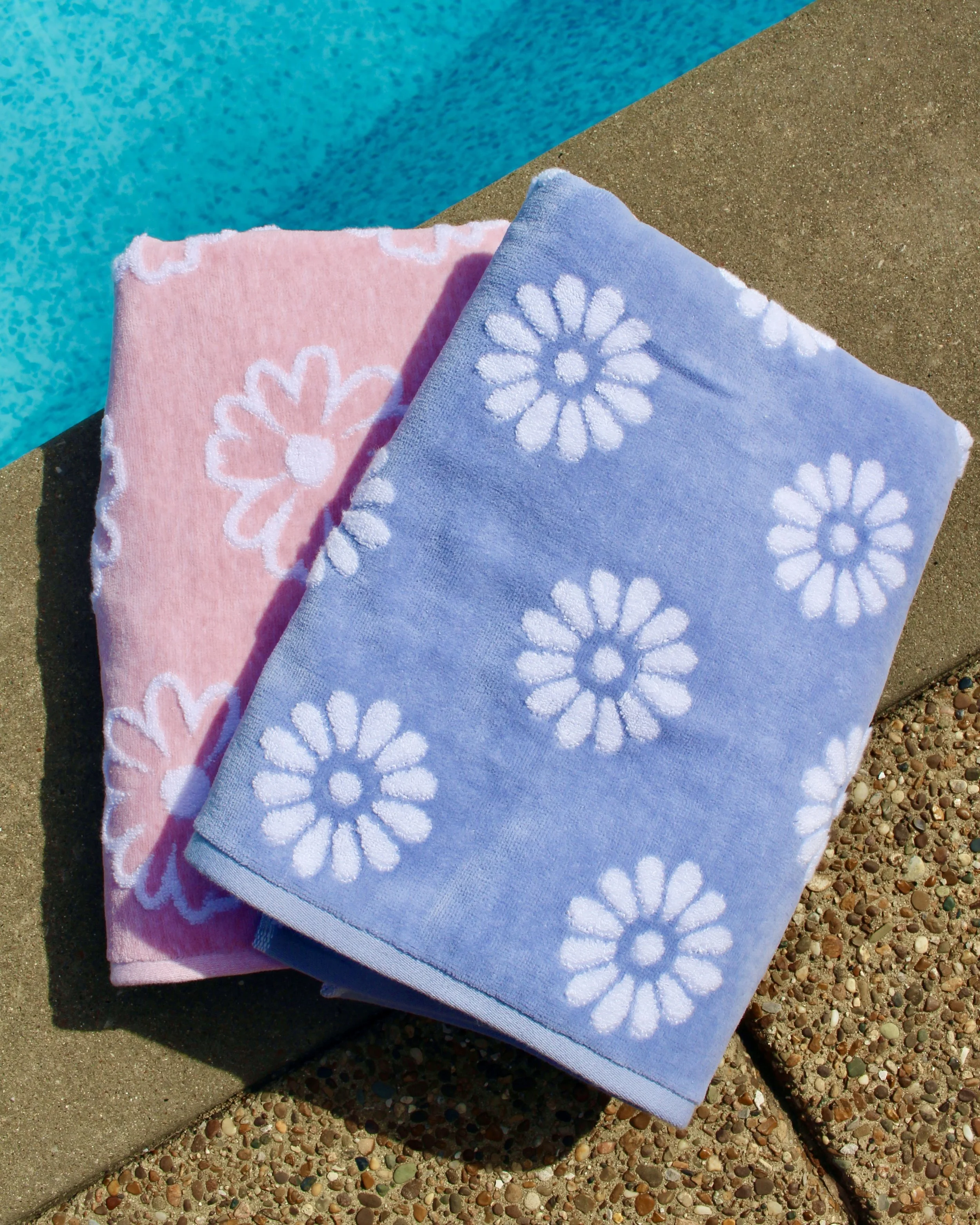 the blue and pink towels
