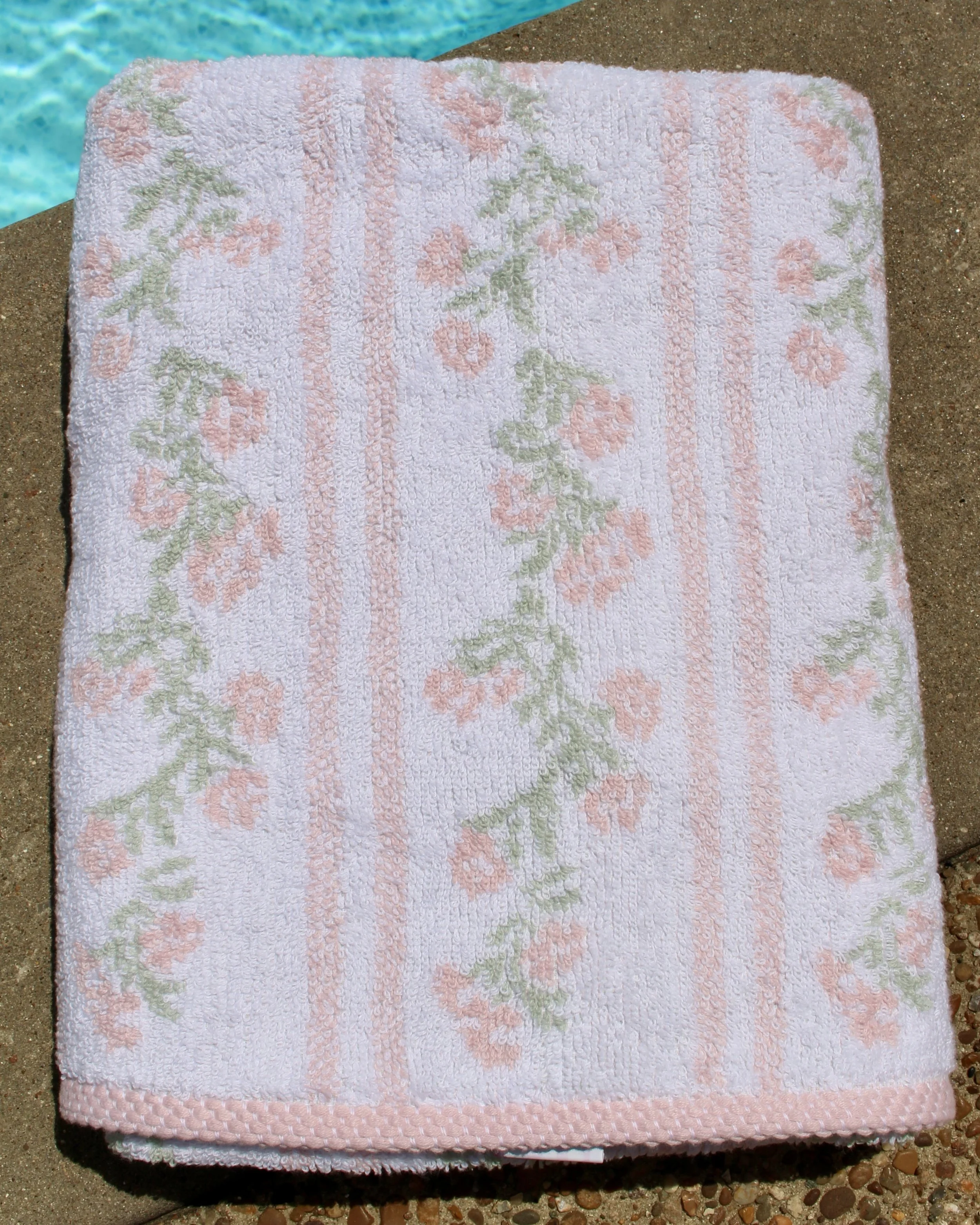 the little rose garden towel