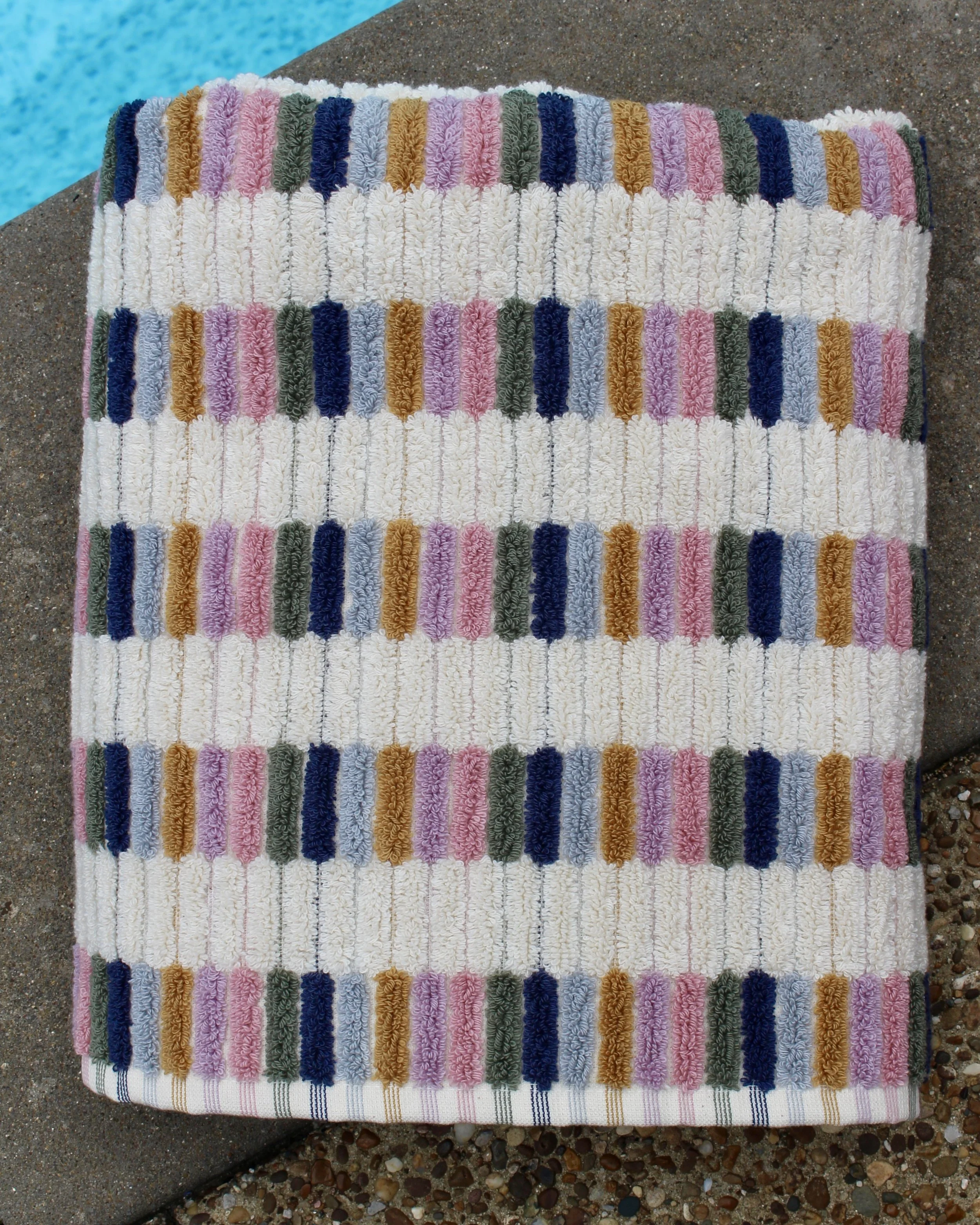 the retro muted towel