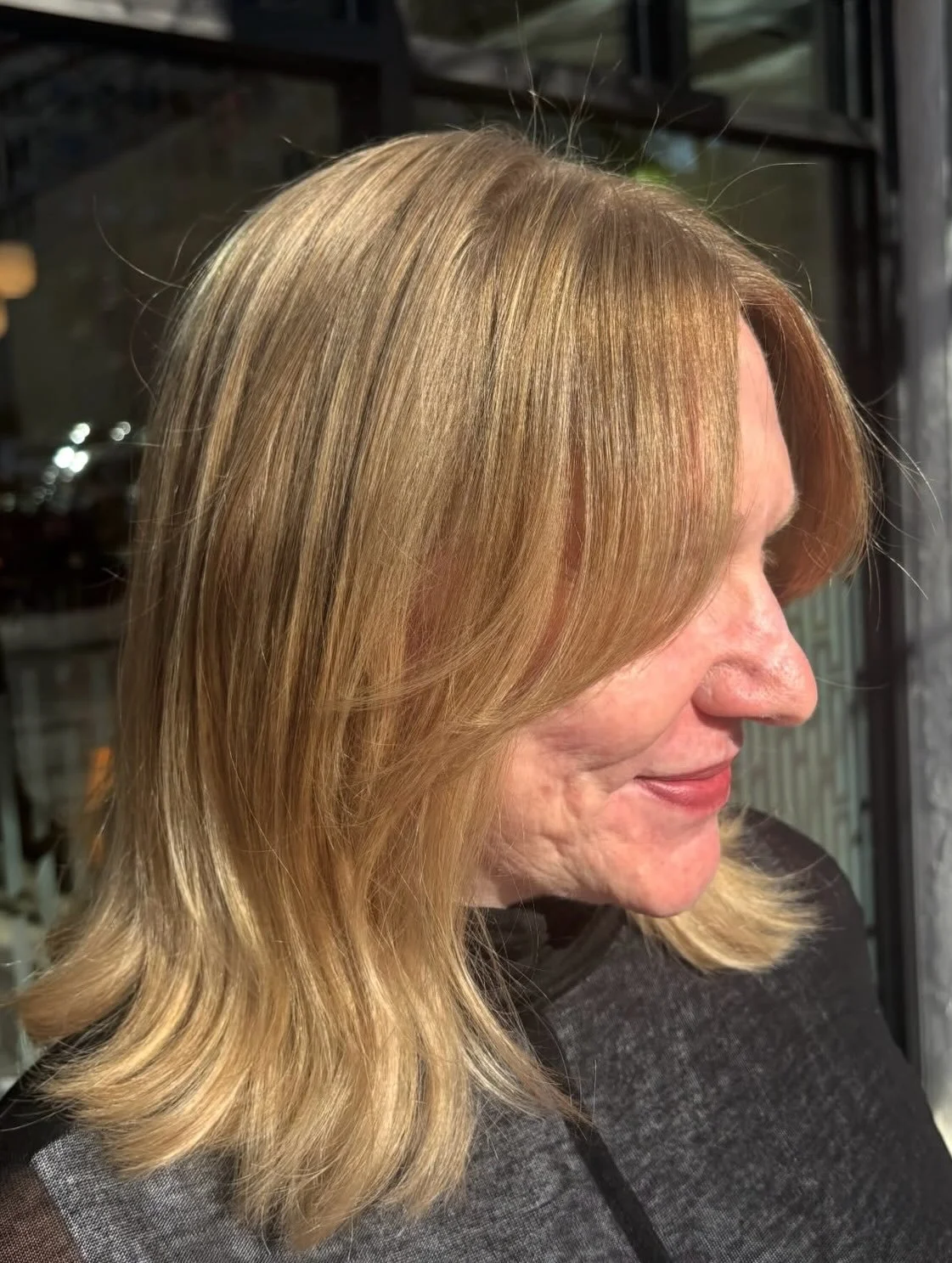 A sunny little project from Kelley&rsquo;s chair 🌞

 #pdxhairstylist #portlandhair  #pdxsalon #portlandsalon #pdxhair pdxbalayage