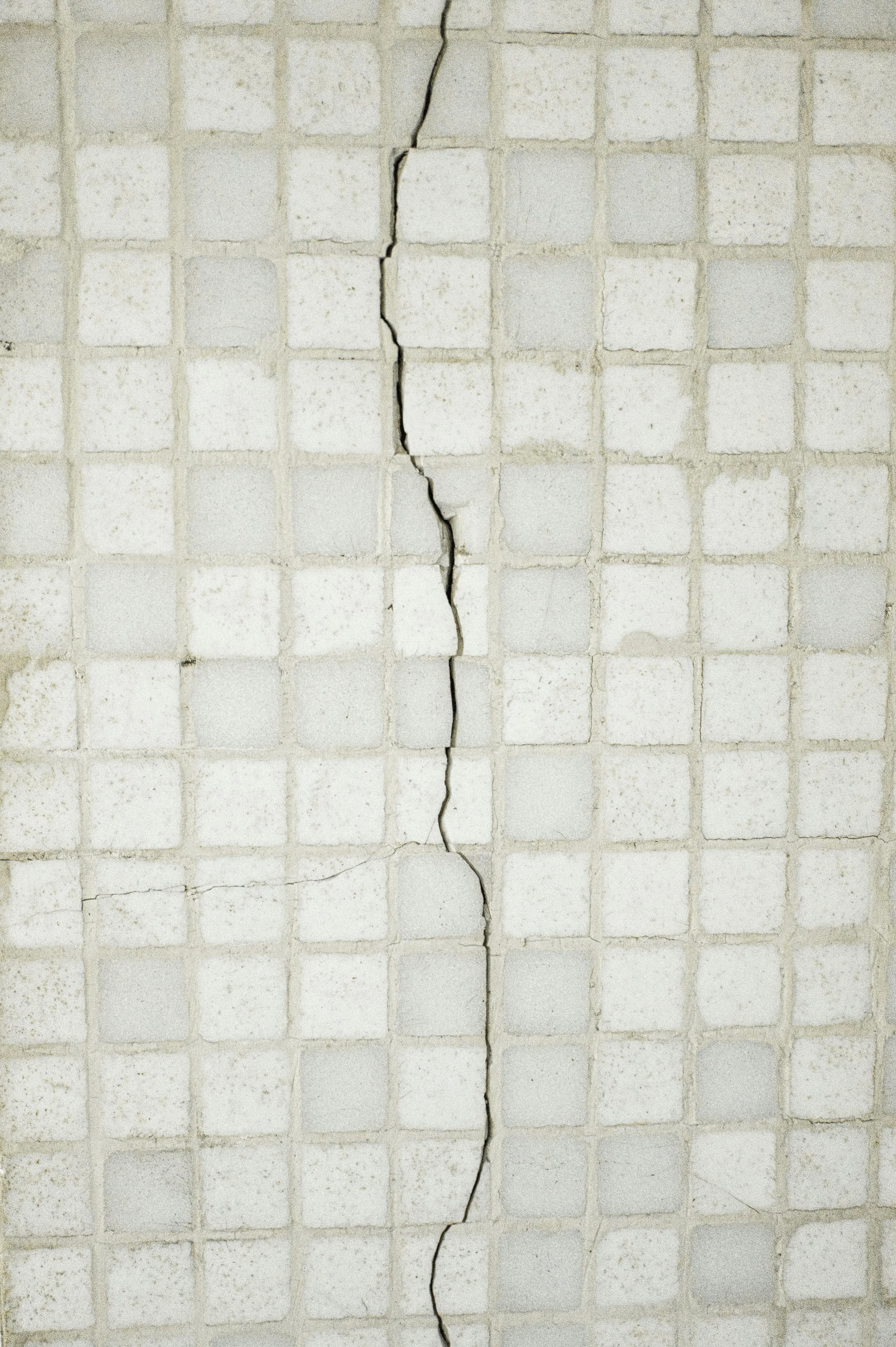 5 Signs It’s Time to Replace Your Bathroom Tile