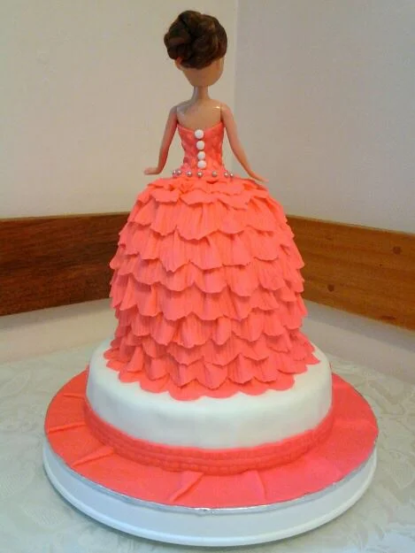 cakes by lyn barbie222.jpg