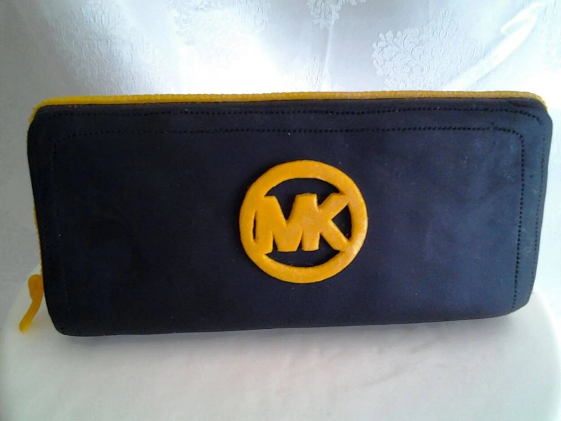 mk wallet3.jpg