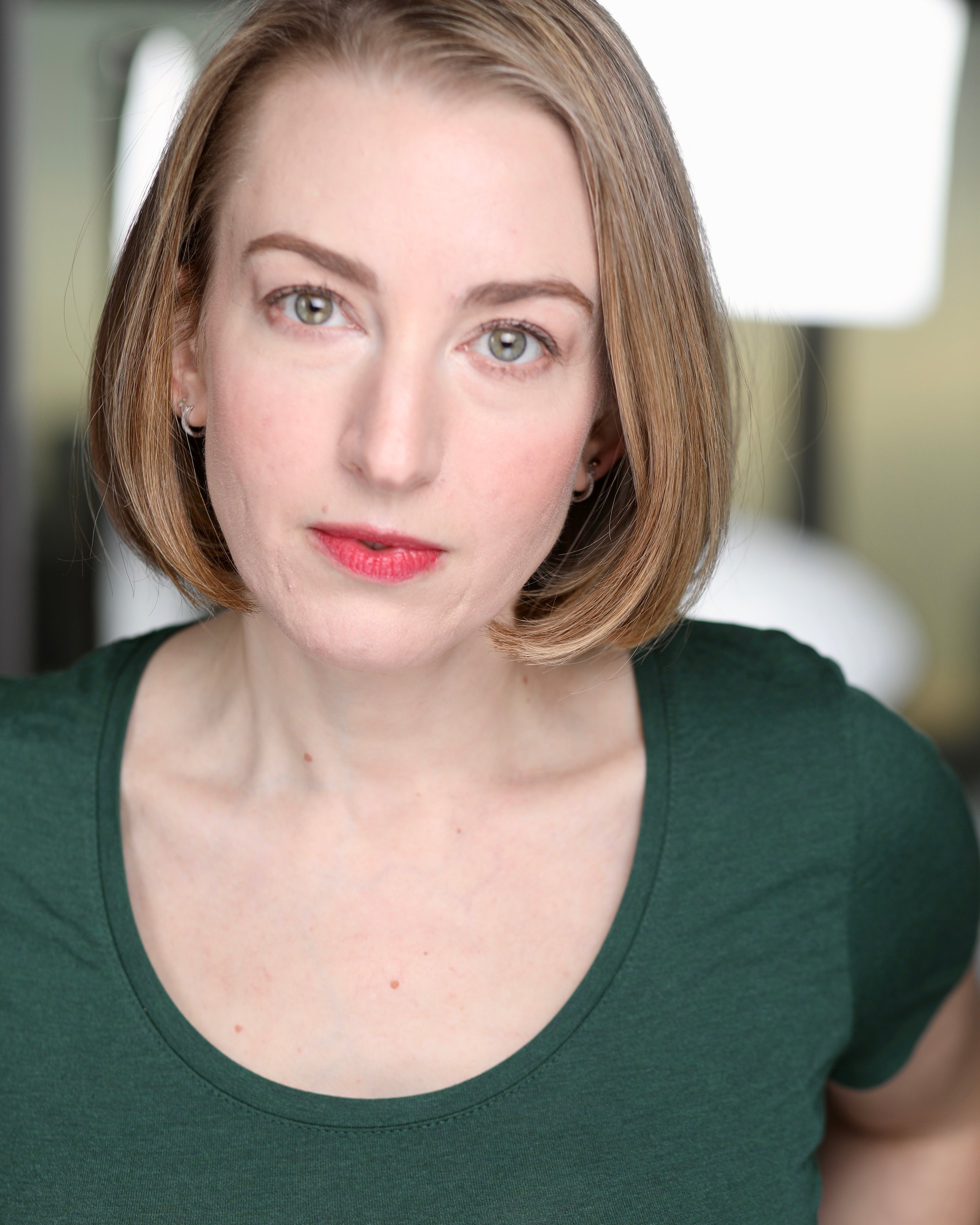 Allison Posner headshot.jpg