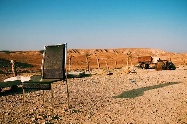 Take a seat, stay awhile || 1 year ago 🇮🇱