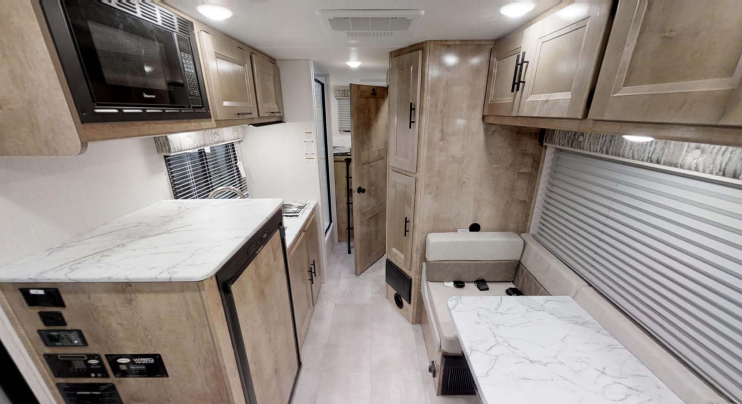 Cross Trek 20XG Compact RV Rental | Overland Discovery®