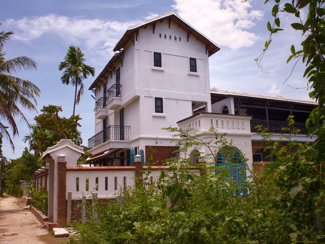 Gratitude+Vietnam+Villa+Front+View+Reduced.jpg