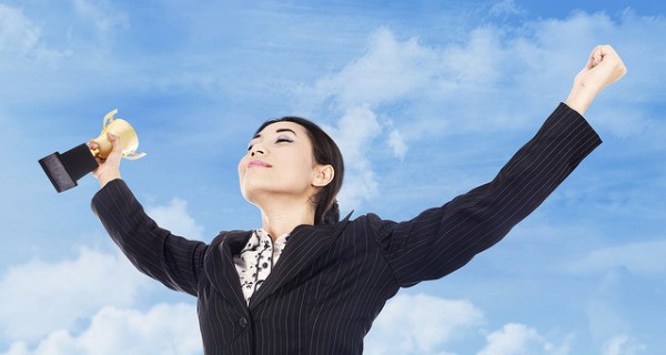 Power-pose-Body-language-600x320.jpg